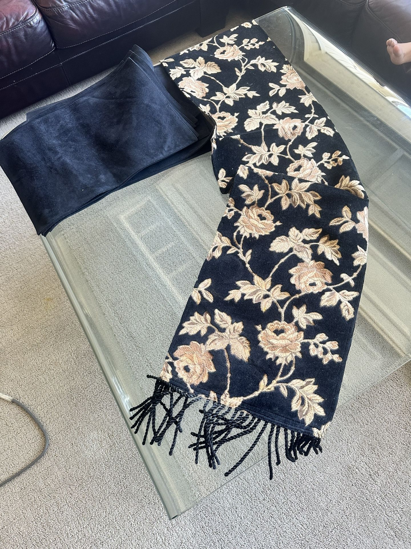 Table Runner With 12 Placemats From Bed&bath Beyond