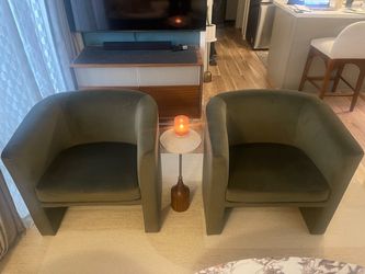 Set of 2 BRAND NEW Olive Green Velvet Barrel Accent Chairs Threshold x Studio McGee Retail $760