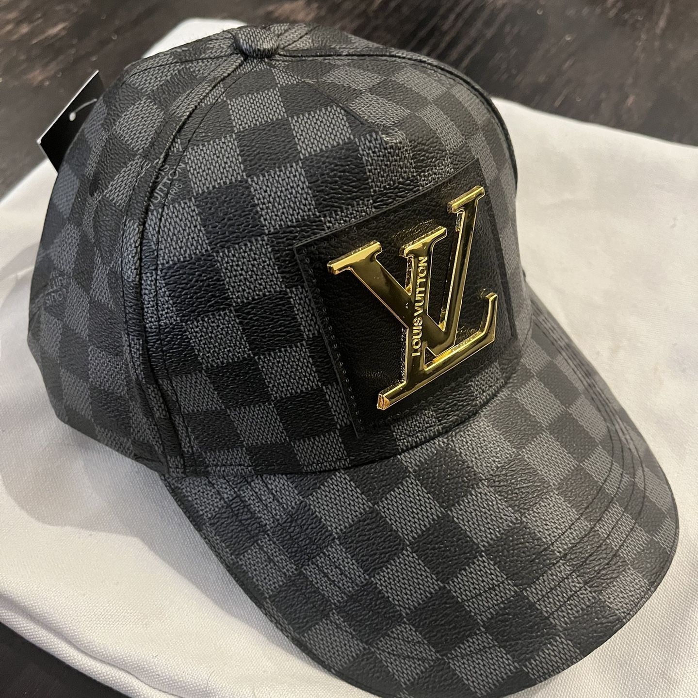 Black Lv Hat for Sale in Milwaukee, WI - OfferUp