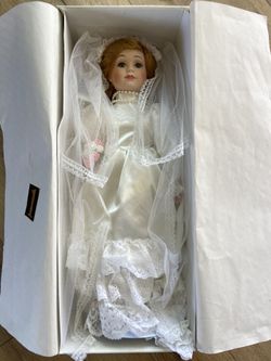 Treasury Collection porcelain bride.. new in box
