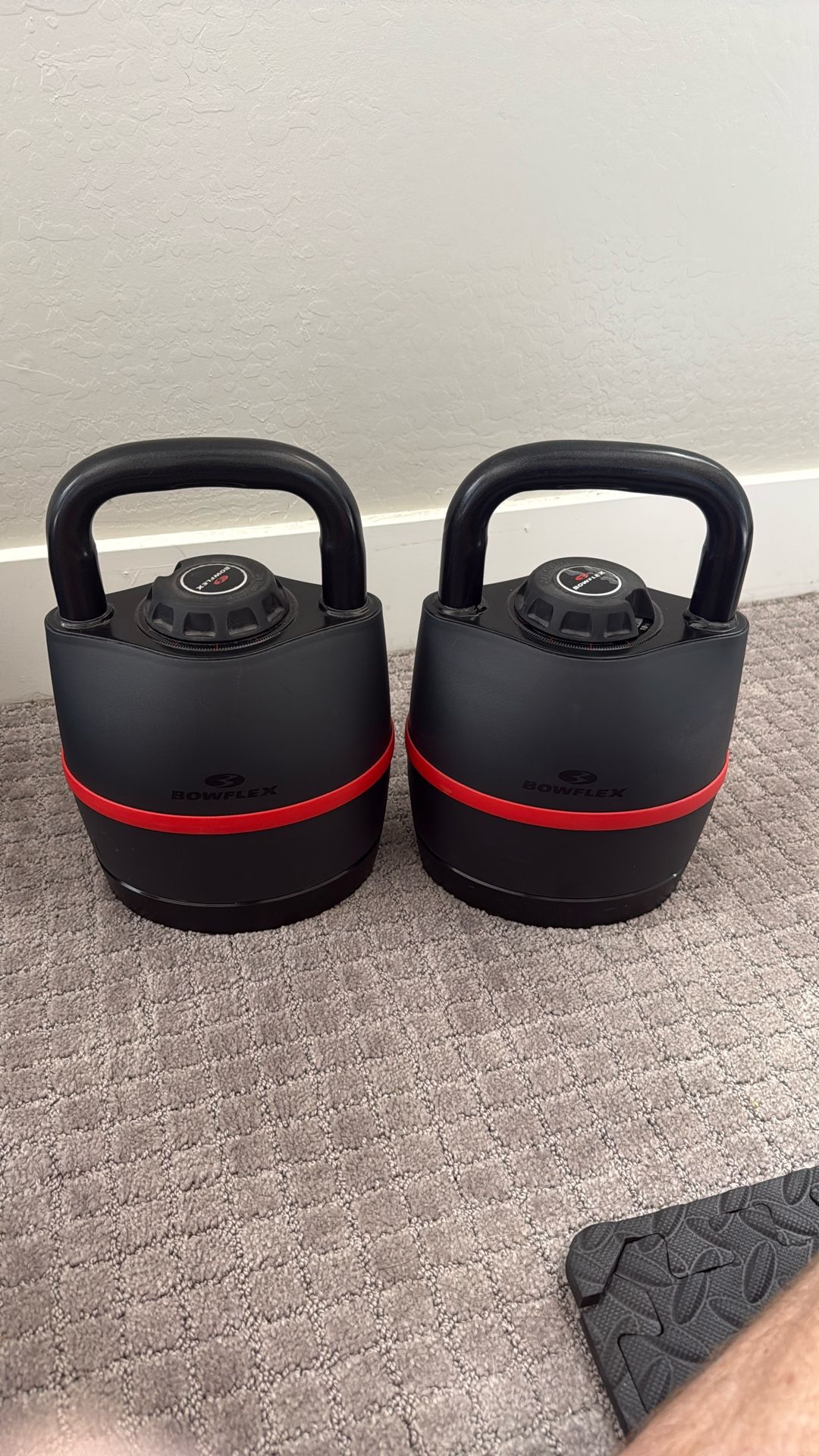 Bowflex Adjustable Kettlebell Weights 8-40 Pounds
