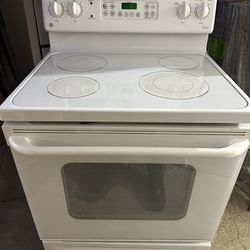 White GE Electric Stove 