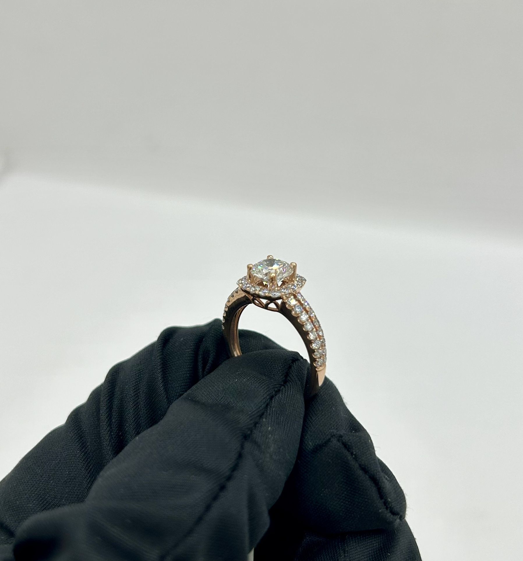 14kt RG 1.93ctw IGI Certified Diamond engagement ring