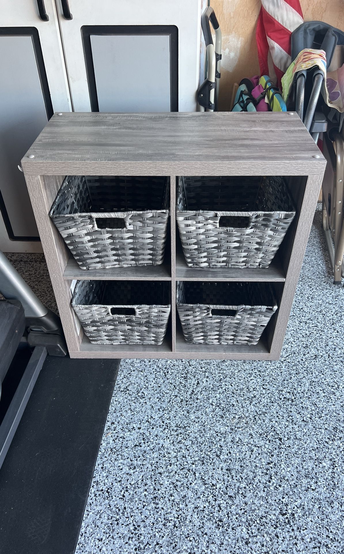 Storage organizer with baskets