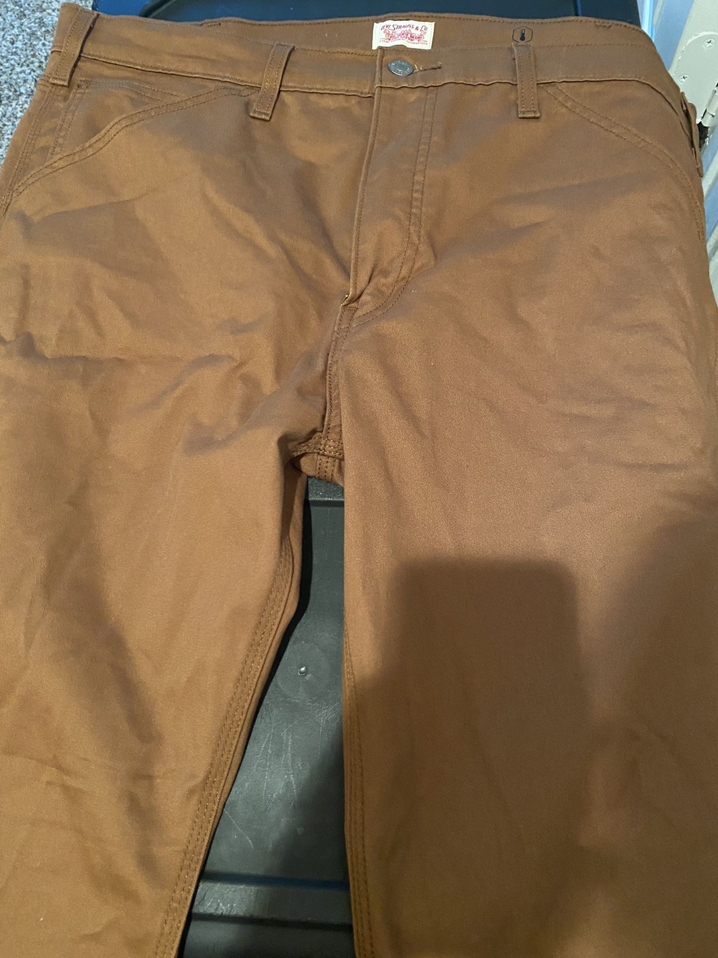 levi's stretch khakis
