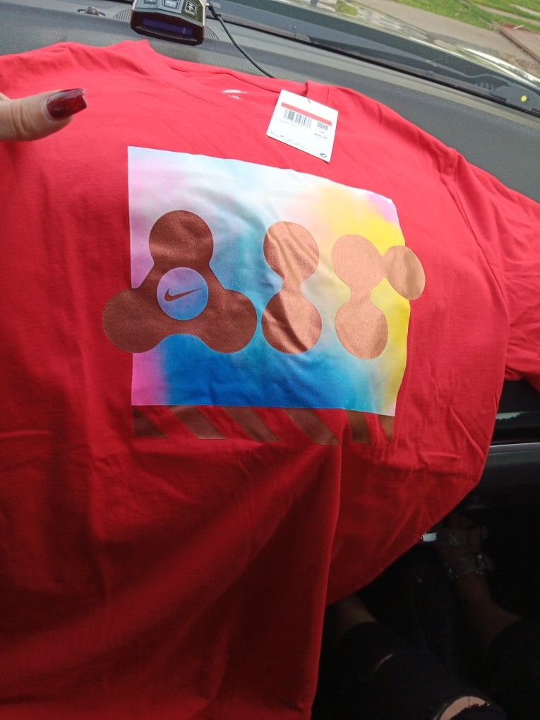 Bundle Of 3 Large Nike T-shirts