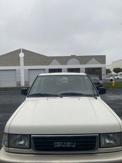1996 Isuzu Trooper