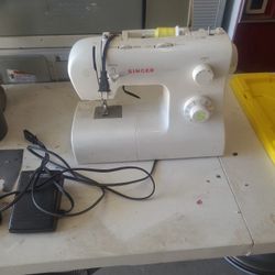 Singer Sewing Machine