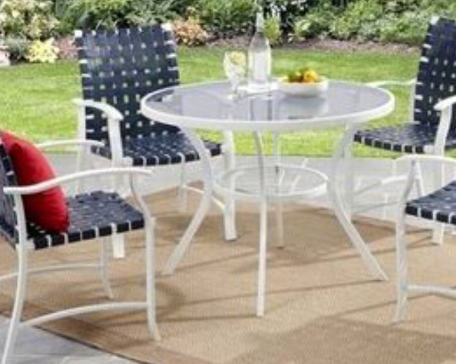 New!! New!! 5 pc dinning set, Patio set, conversaion set, outdoor set, Patio Furniture , blue and white