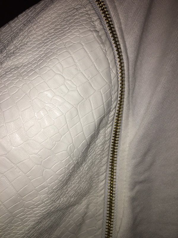 NEW Lady's M Gangster Louis Vuitton Style White+Gold Padded Hoodie/Fur  Collar White Jacket/Gold Glitter Diamond Print/Dollar Pattern Hip Hop Jacket  for Sale in Las Vegas, NV - OfferUp