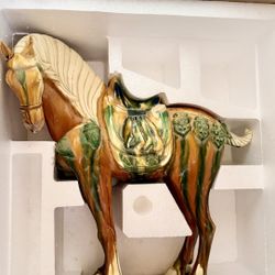 20”x19” Chinese Tang Dynasty style sancai glazed ceramic horse figurine