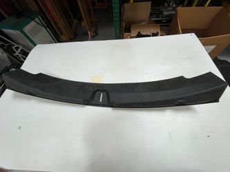Tesla model 3 trunk sill trim assembly