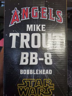Mike Trout BOBBLEHEAD With BB-8