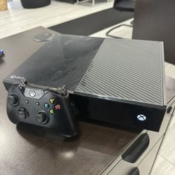Xbox One  Plus Dark Souls 3/state Of Decay 2