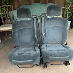 2001  Chevy Silverado Seats