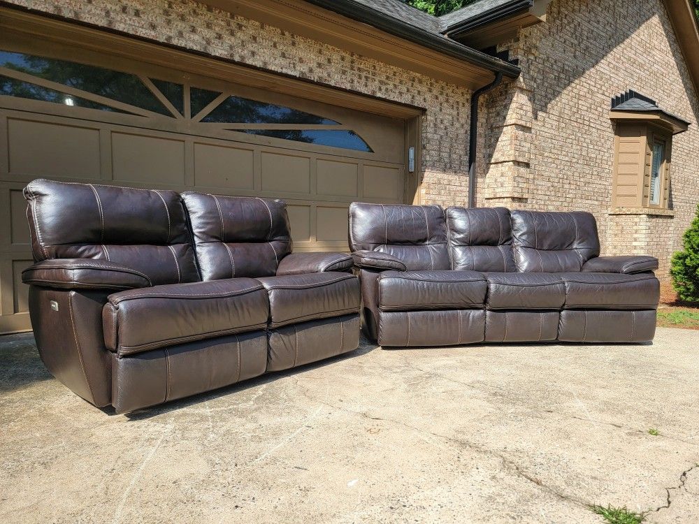 Leather Electric Reclining Set. Sofa And Loveseat.