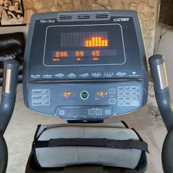 Commercial Cybex Upright Bike 