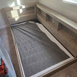 Free Floor Bed With Shelves 