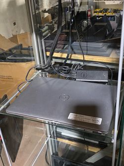 Dell latitude 5320 laptop computer 14 inch I5 - 1135 G7 @ 2.40 GHZ 16GB RAM 256GB SSD WINDOWS 11 pro No trades . No deliveries . Our operation days: