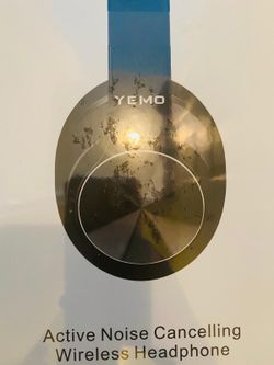 YEMO Noise Cancelling Headphones