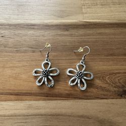 Flower Dangle Earrings