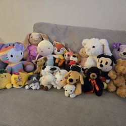 Stuffed Animals / Dolls
