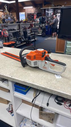 Stihl HS45 18” has hedge trimmer. 70508072