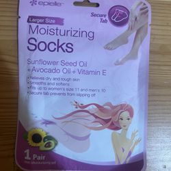 1 pair Epielle Moisturizing Socks with Moisturizing Gel Larger Size Brand New $8 Meet Up In Irving @dfwgoods 