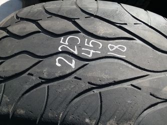 225 45 18 one good car tire for sale