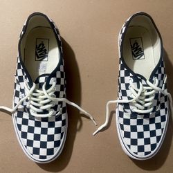 VANS Authentic (Checkerboard) - Size 8.5