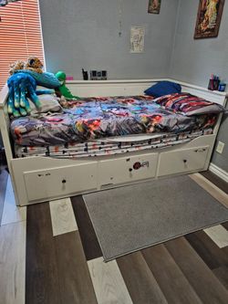 Twin bed