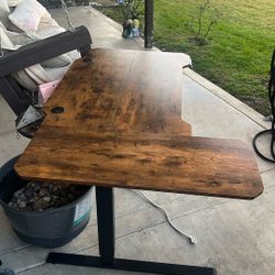 Adjustable Standing Desk 