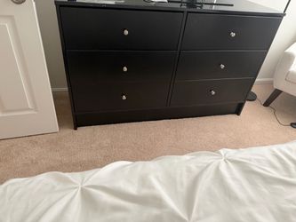 6-Drawer Dresser