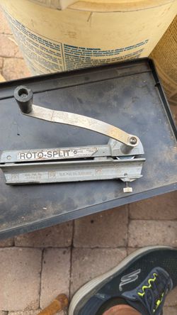 Roto-Split Cable Jacket Stripper Tool