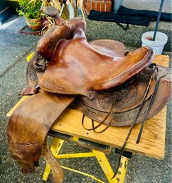 Leather Saddle, Complete with All Straps, Stirrup + Extra Set of Stirrups