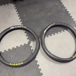 maxxis ikon tires