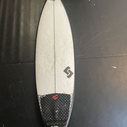 5’6 Surfboard 
