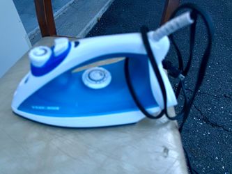 Black + Decker Steam Iron