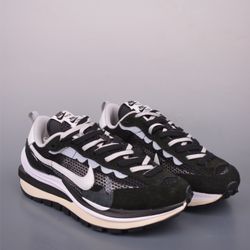 Sacai x NIKE VAPORWAFFLE