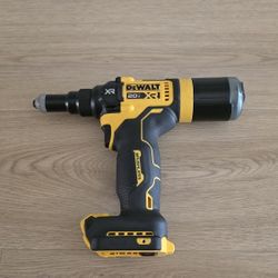 DEWALT 20V MAX XR Cordless Rivet Tool, 3/16", Bare Tool Only (DCF403B)