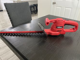 Hedge Trimmer. It Is Not Cordless. Requires an Extention Cord.