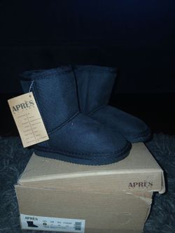 Toddler boots size 8
