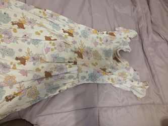 Girls dress size 8 Disney