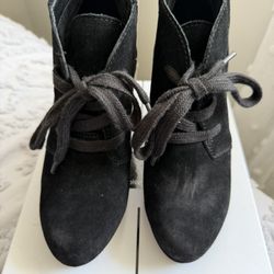 Dolce Vita Gael Black Suede Wedge Ankle Boots Size 7.5