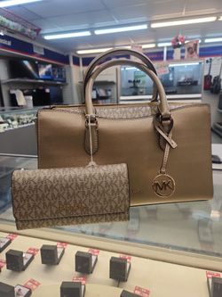 Gold MK purse + wallet
