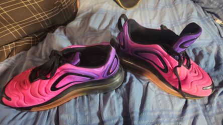 Nike Air Max 720 Pink Purple Sneakers