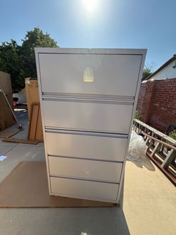 File cabinet 6ft x 3 wide