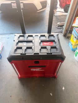 Milwaukee Packout Rolling Tool Box