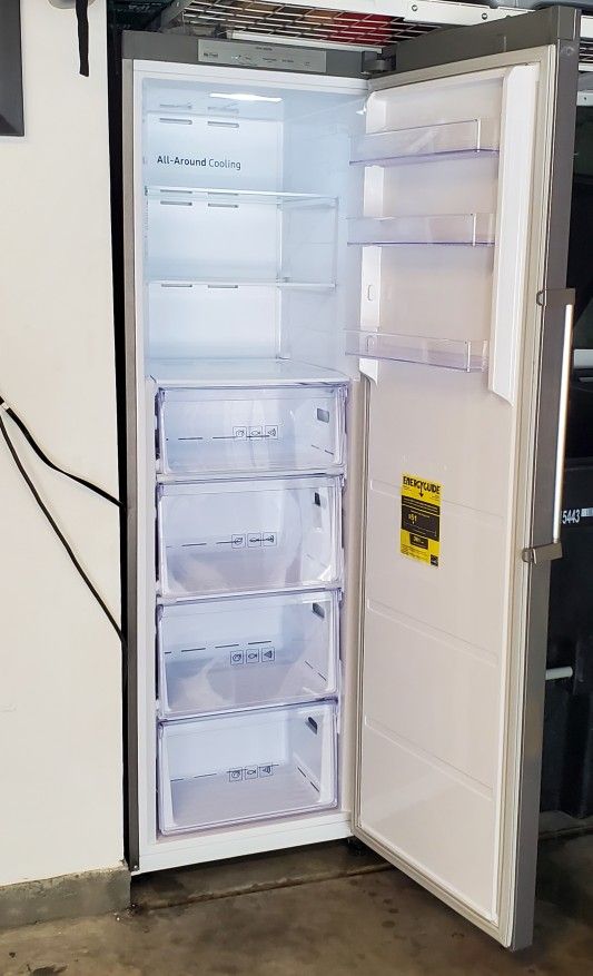 Samsung 11.4 cu. ft. Capacity Convertible Upright Freezer/Refrigerator