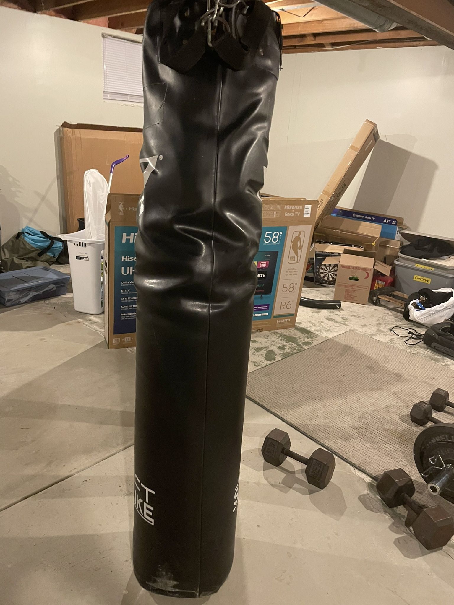 Muay Tai Punching/Kicking Bag